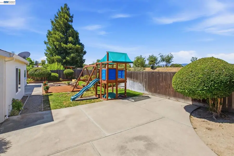 470 Yosemite Dr, Livermore, CA 94551 - #3