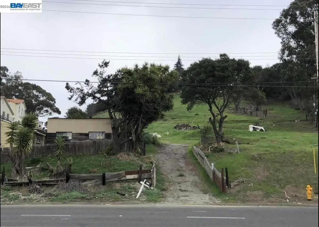 26550 Hayward Blvd, Hayward, CA 94542 - #1