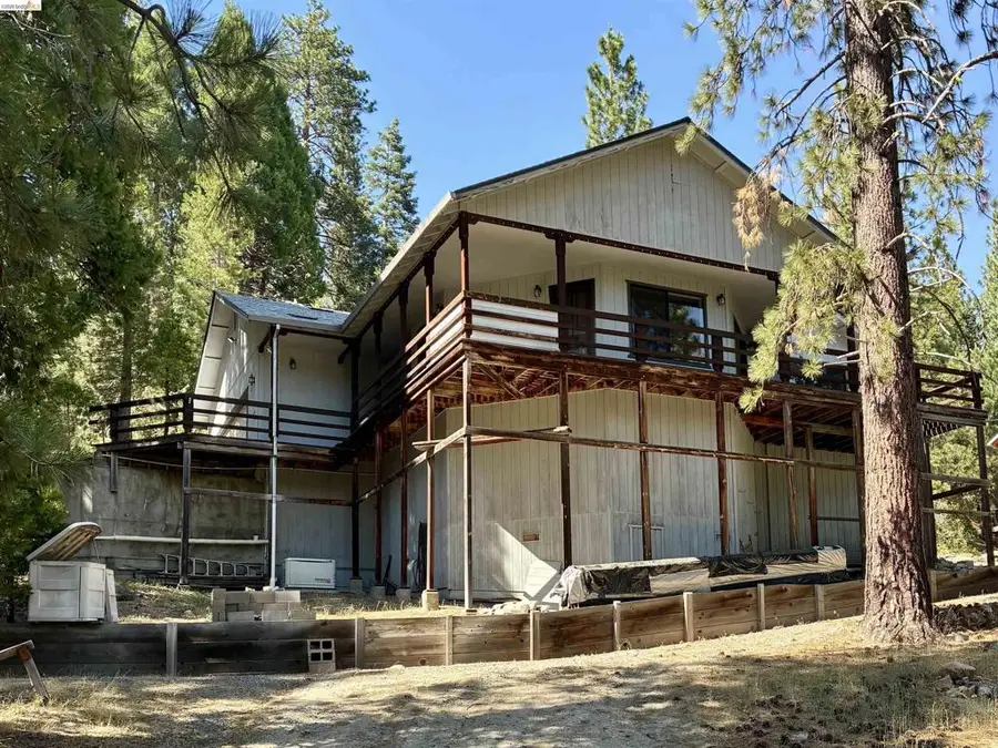 28484 Georges Dr, Pinecrest, CA 95364 - #2