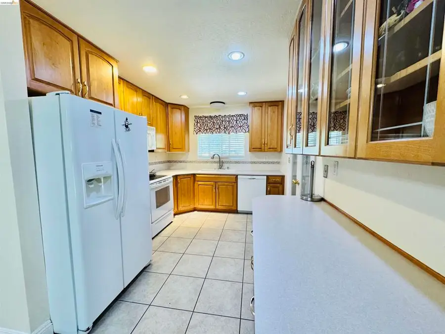 3513 Rio Grande Dr, Antioch, CA 94509 - #2