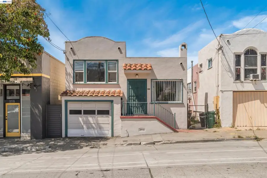 3229 Macarthur Blvd, Oakland, CA 94602 - #2