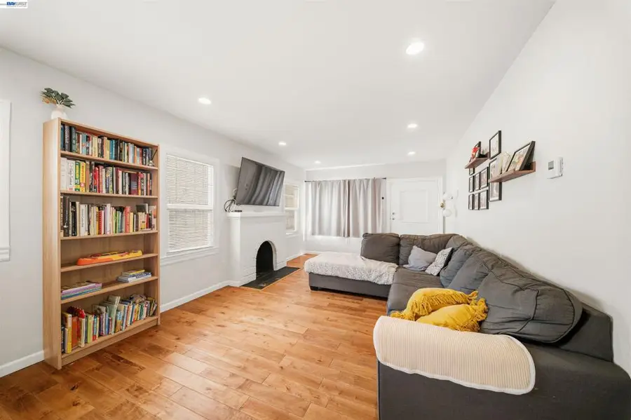 3229 Macarthur Blvd, Oakland, CA 94602 - #3