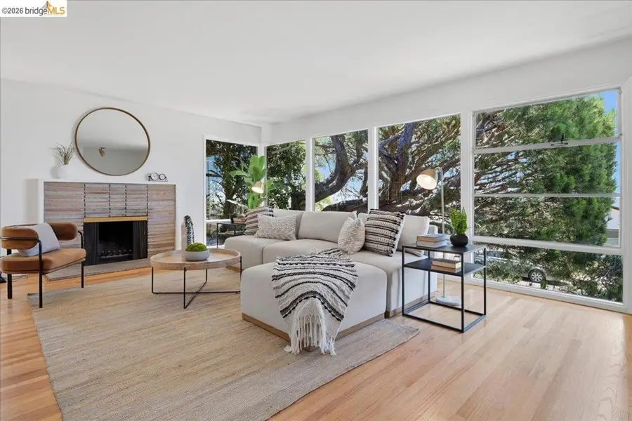 132 Rishell Dr, Oakland, CA 94619 - #3