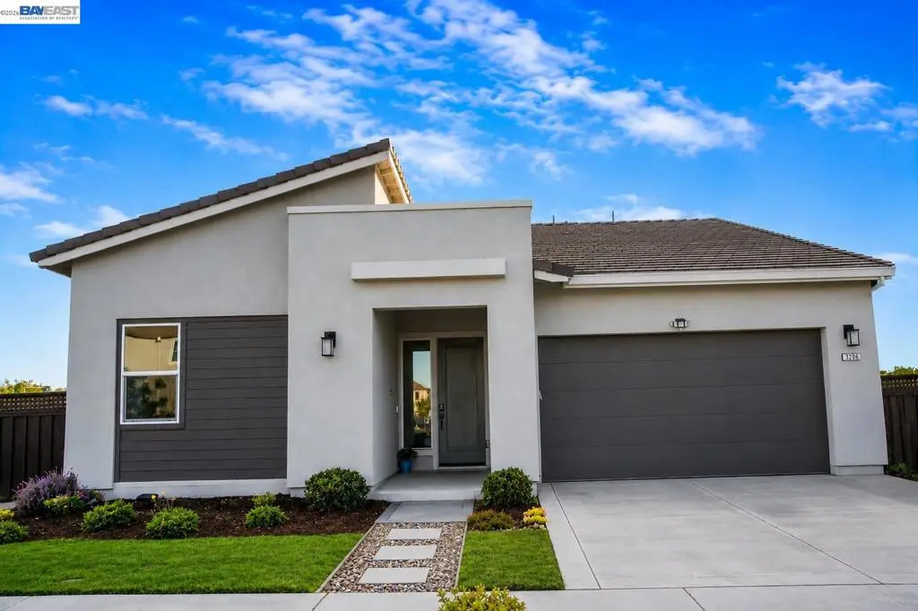 3206 Shrute Dr, Lathrop, CA 95330 - #1