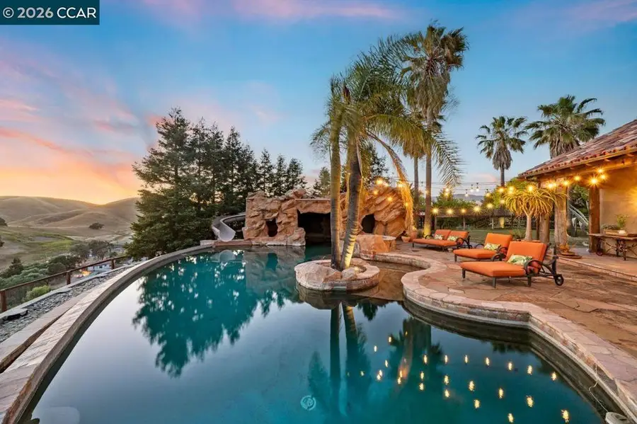 1615 Lawrence Rd, Danville, CA 94506 - #2