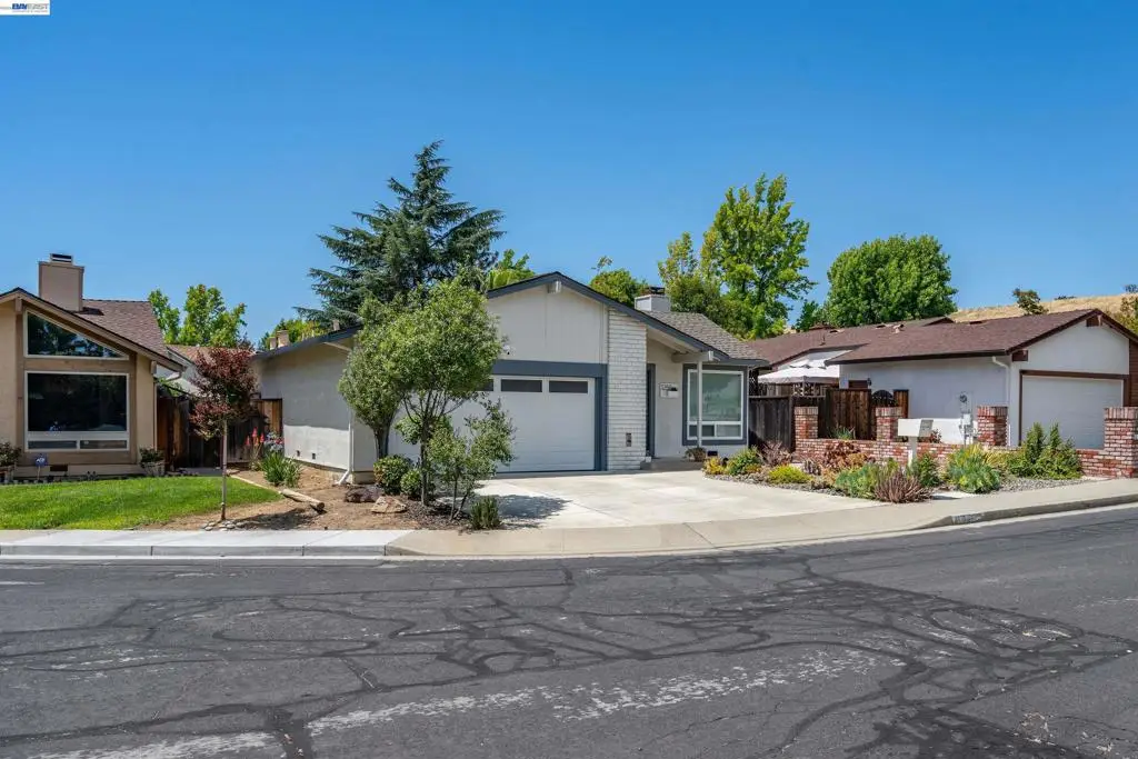 1255 Cougar Ln, Concord, CA 94521 - #1
