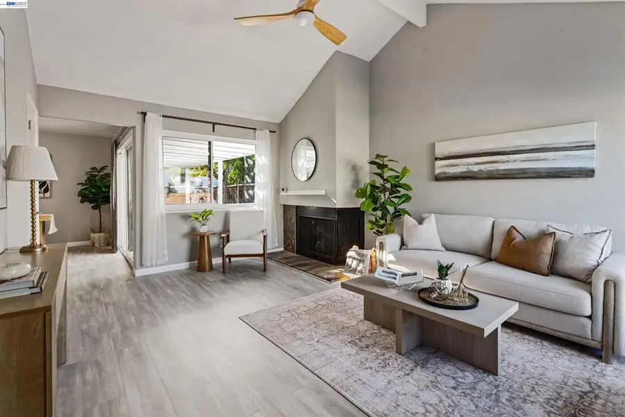 1255 Cougar Ln, Concord, CA 94521 - #3