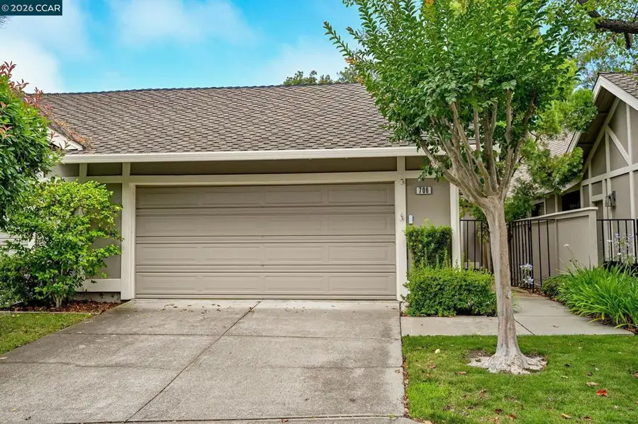 706 Lakeside Ct, Danville, CA 94526 - #2