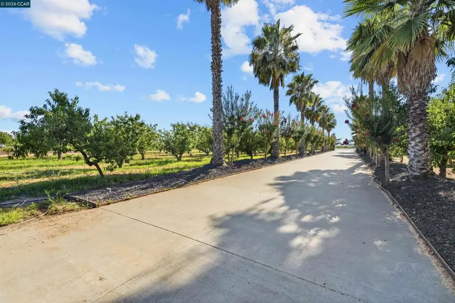 12732 N West Ln, Lodi, CA 95240 - #2