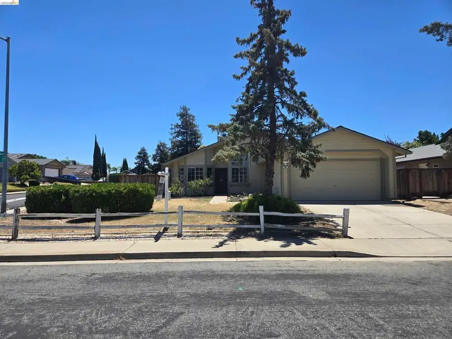 301 Maude Ct, Oakley, CA 94561 - #2