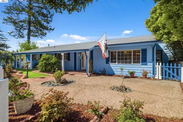 552 Bean Creek Rd, Scotts Valley, CA 95066