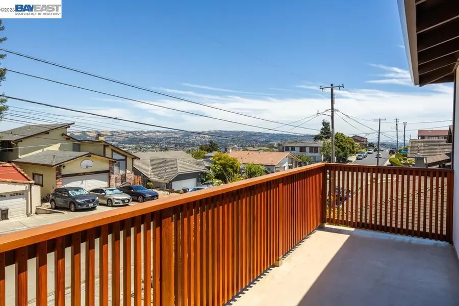 16645 Cowell St, Castro Valley, CA 94578 - #3