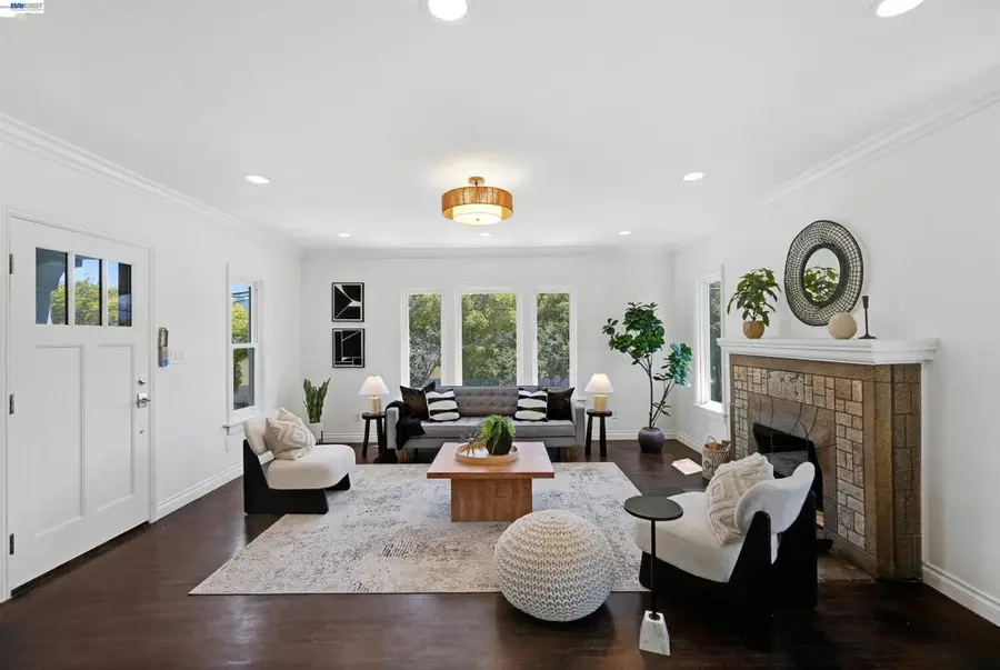 542 Adams St, Albany, CA 94706 - #3