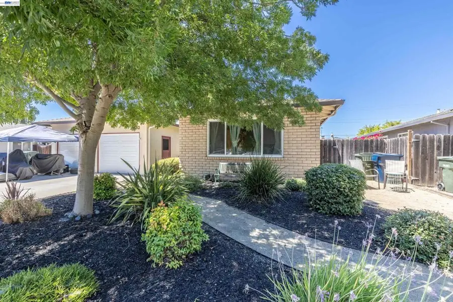 5252 & 5250 Norma Way, Livermore, CA 94550 - #3