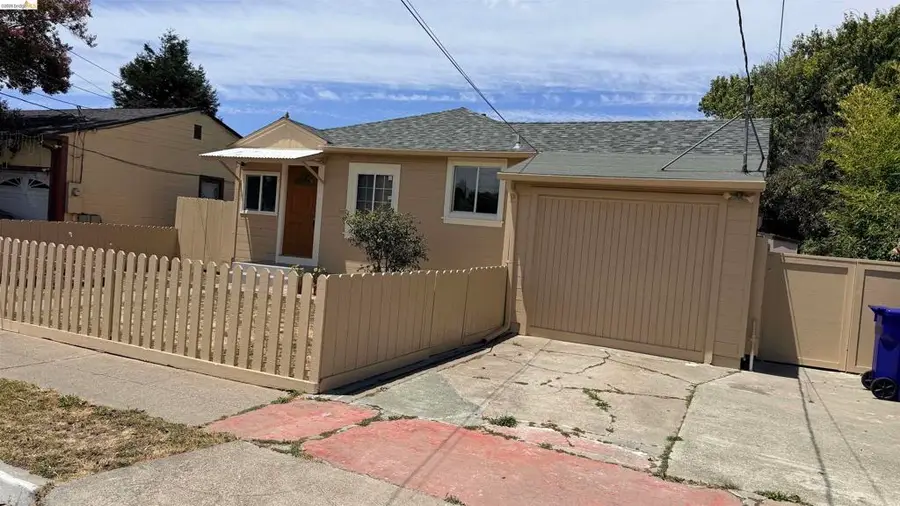 787 34th St, Richmond, CA 94805 - #2