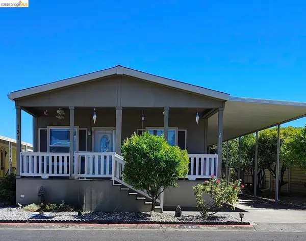 131 Cabana Dr, Napa, CA 94558