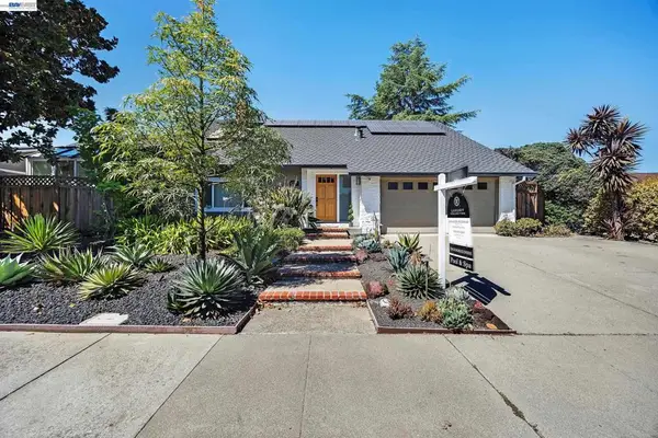 1759 Crescent Dr, Walnut Creek, CA 94598