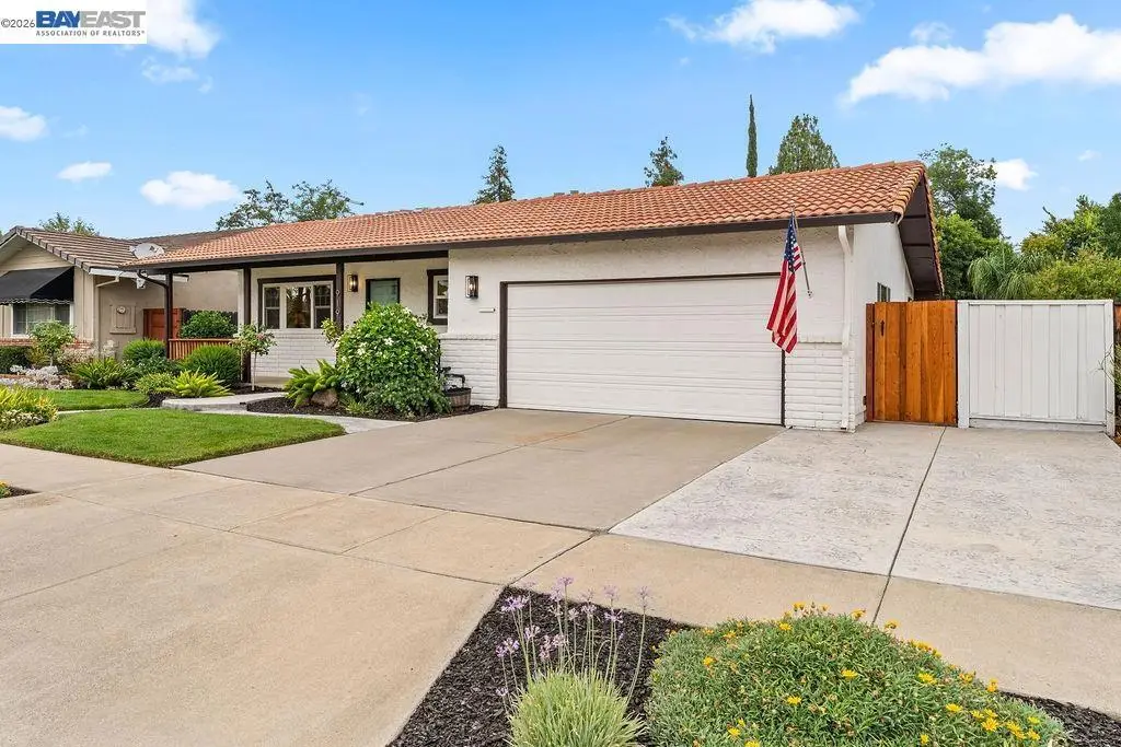919 Oak St, Brentwood, CA 94513 - #1