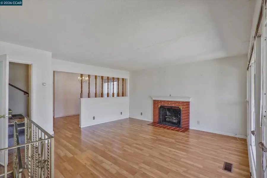 560 25th St, Richmond, CA 94804 - #3