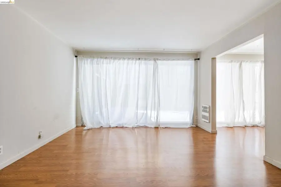 398 Adams St #104, Oakland, CA 94610 - #2