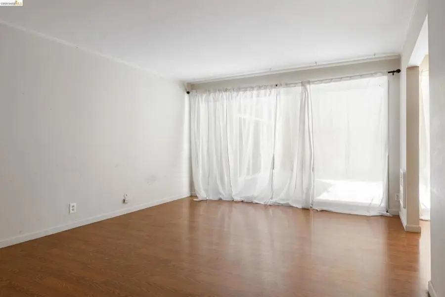 398 Adams St #104, Oakland, CA 94610 - #3