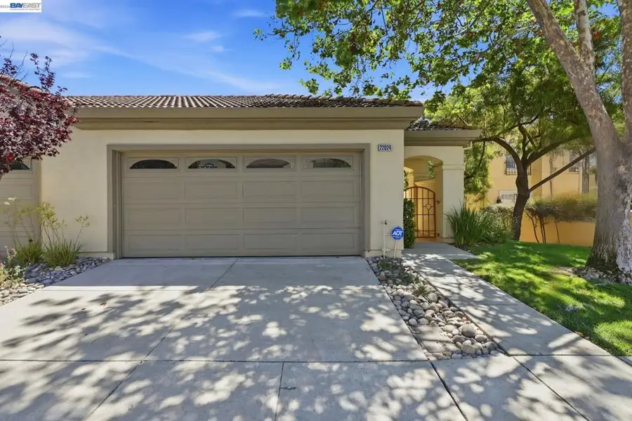 22024 E Lyndon Loop, Castro Valley, CA 94552 - #2