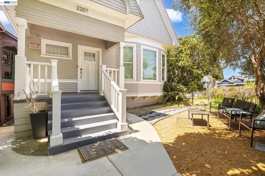 2207 E 21st St, Oakland, CA 94606 - #3