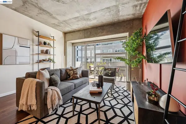 428 Alice St #533, Oakland, CA 94607