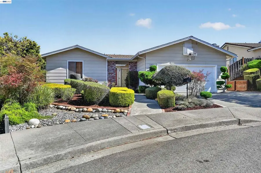 26976 Hemmingway Ct, Hayward, CA 94542 - #2