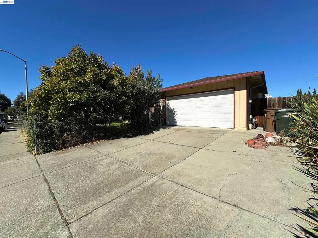 1988 Calaveras Dr, Pittsburg, CA 94565 - #1