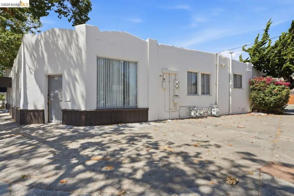 398 W Macarthur Blvd, Oakland, CA 94609 - #1