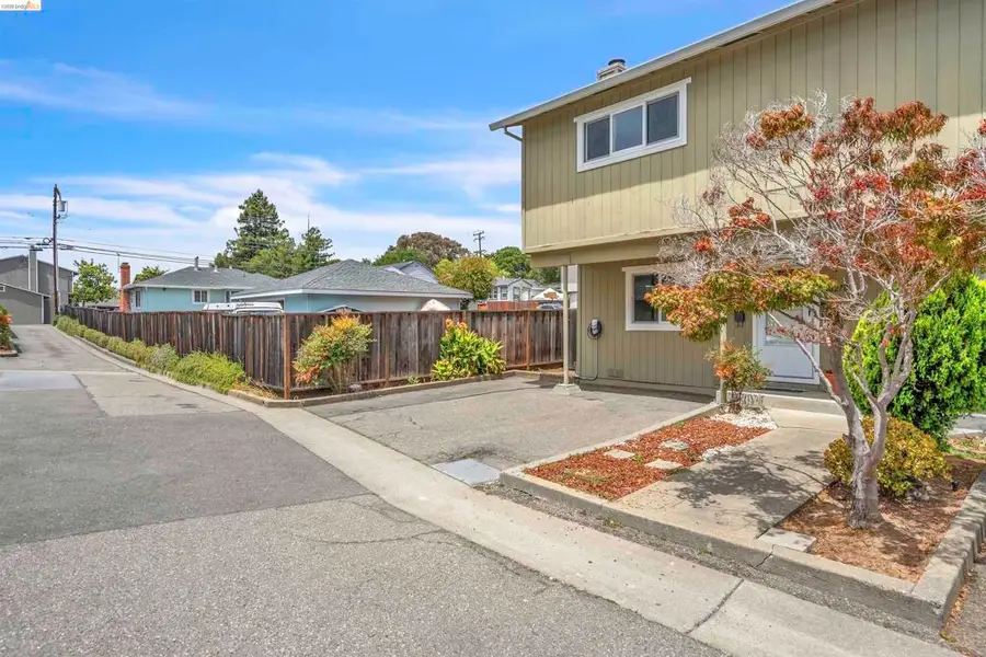 20278 Forest Ave #4, Castro Valley, CA 94546 - #2