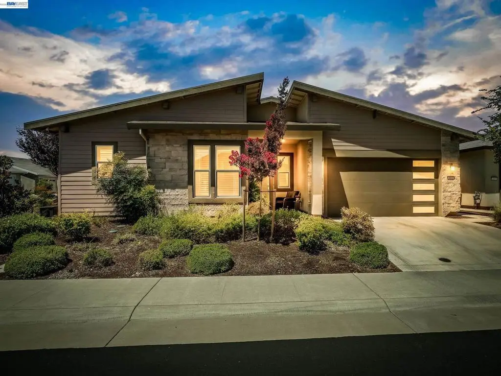 3001 Compass Ln, Roseville, CA 95747 - #1