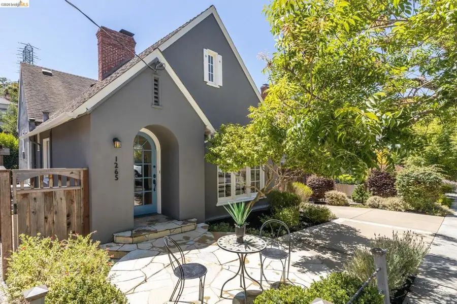 1265 Holman Rd, Oakland, CA 94610 - #2