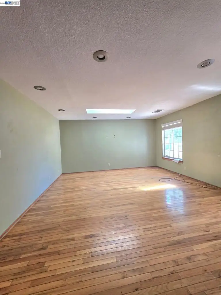 409 Avalon Way, Suisun City, CA 94585 - #3