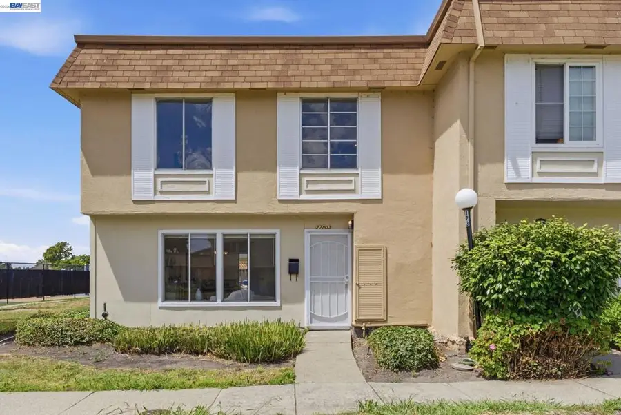 27803 Hummingbird Ct, Hayward, CA 94545 - #2
