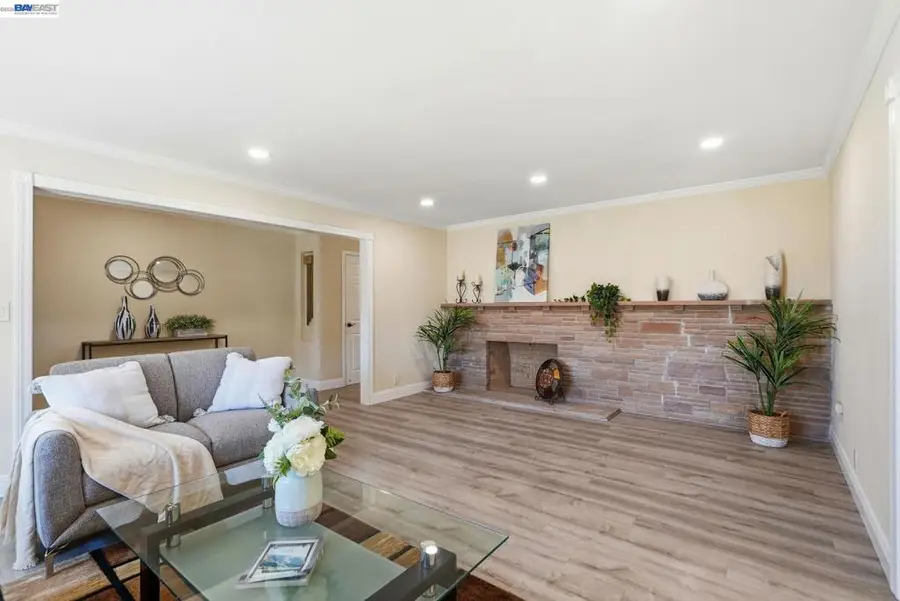 1204 Vistagrand Dr, San Leandro, CA 94577 - #2