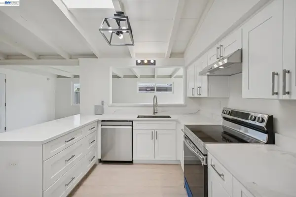 776 Poinciana St, Hayward, CA 94545