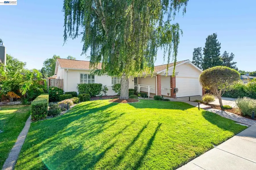 34351 Newton Ct, Fremont, CA 94555 - #2
