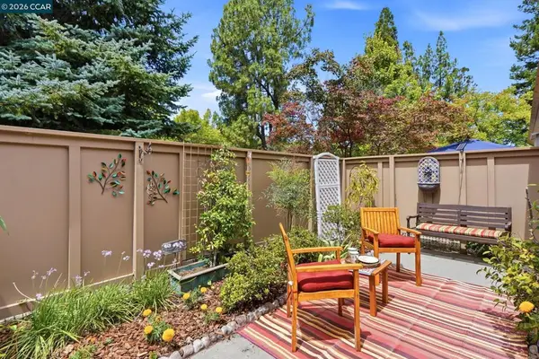 2424 Tice Creek Dr #3, Walnut Creek, CA 94595