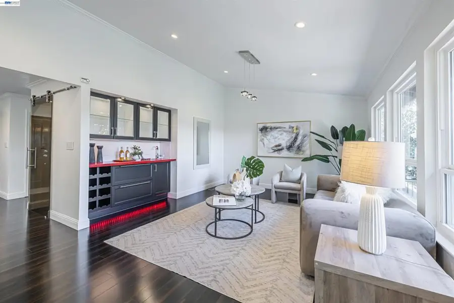 3060 Todd Ct, Castro Valley, CA 94546 - #3