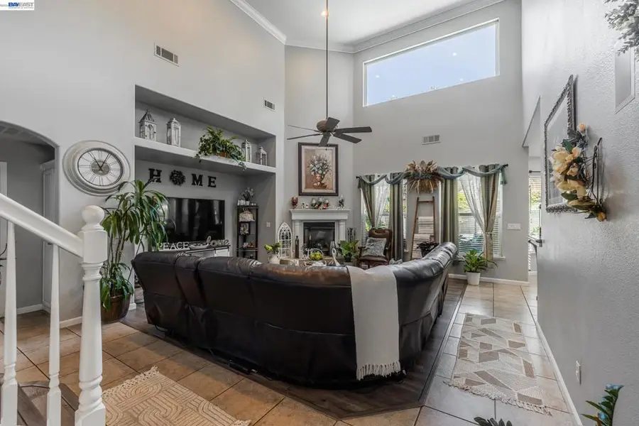 3448 E Howard Ct, Visalia, CA 93292 - #2