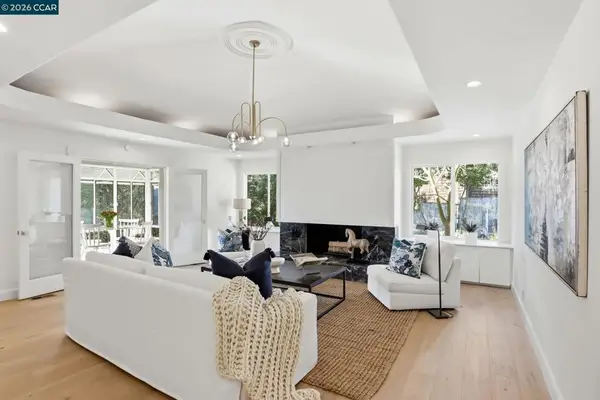 128 Diablo View Dr, Orinda, CA 94563