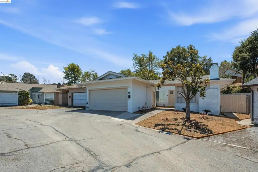 1072 View Dr, Richmond, CA 94803 - #2