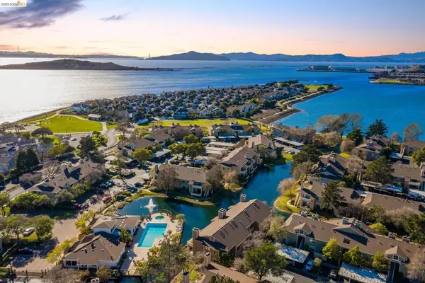 12 Bayside Ct, Richmond, CA 94804