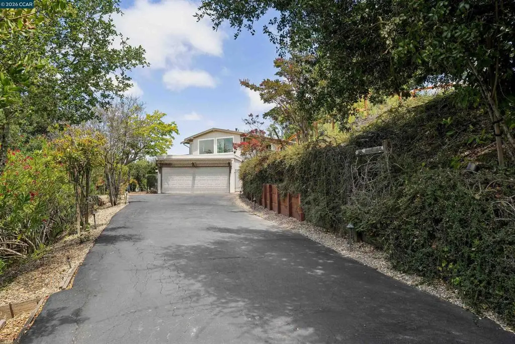 210 Courtney Ln, Orinda, CA 94563 - #1