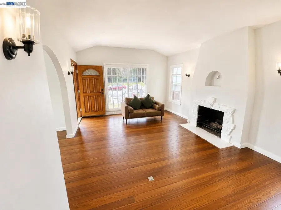 2830 69th, Oakland, CA 94605 - #3