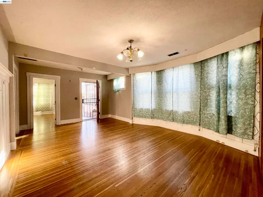 2517 Webb Ave, Alameda, CA 94501 - #3