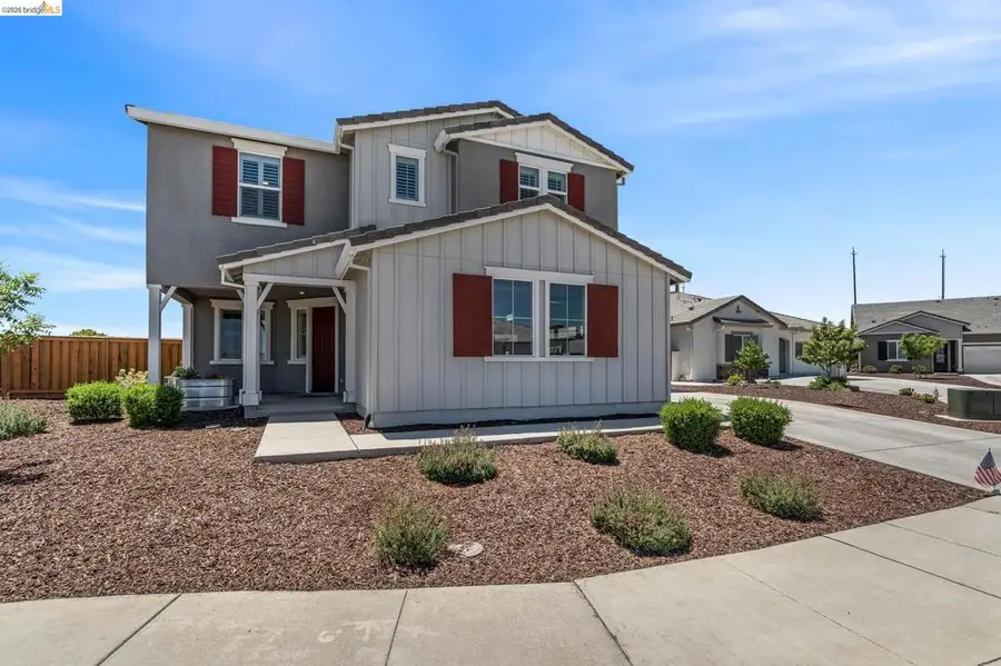 1553 Base Ct, Dixon, CA 95620 - #2