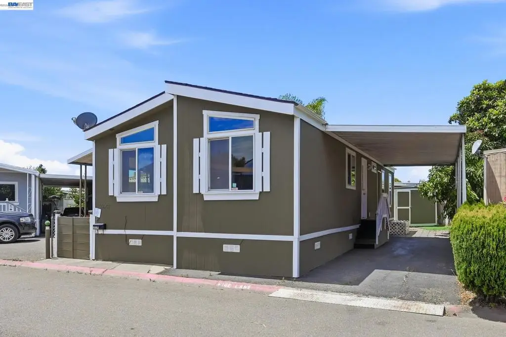 28957 Venus St, Hayward, CA 94544 - #1